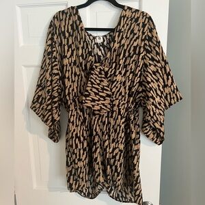 Flowy printed tie romper